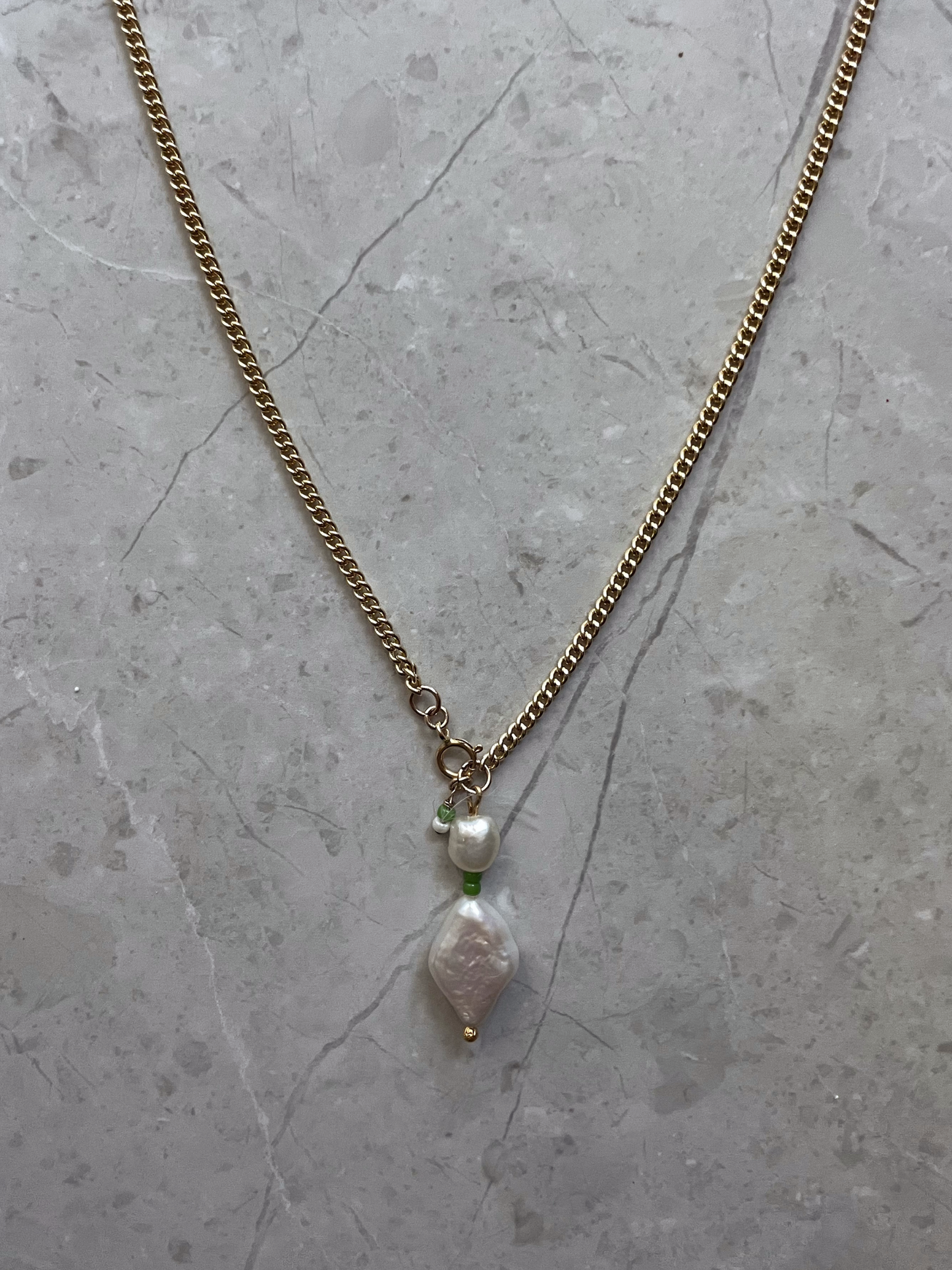 pine pearl necklace gold