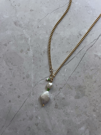 green pearl necklace gold